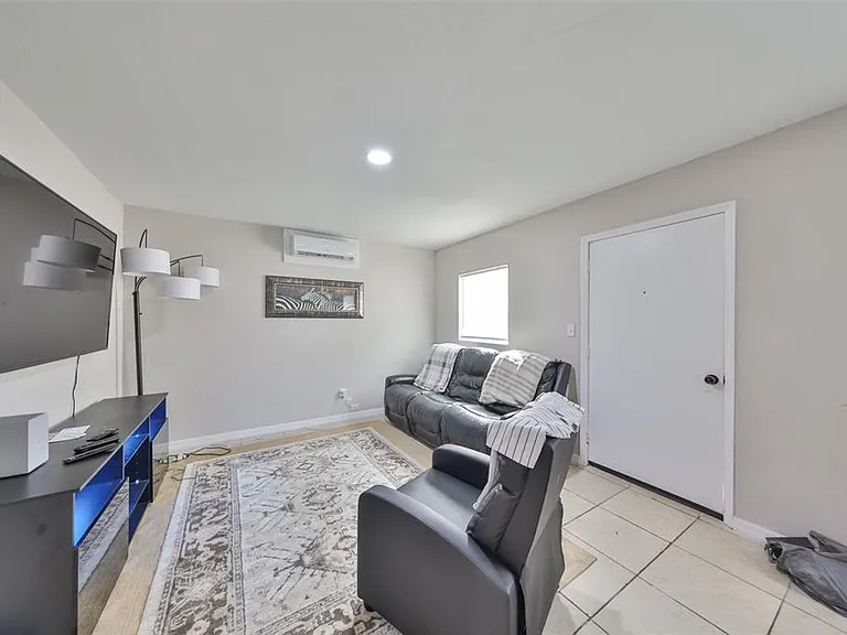 11708 Balm Riverview Rd — Photo 4