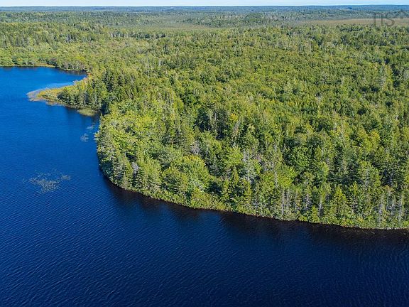 3rd image of Ruel Du Lac Gaspereau