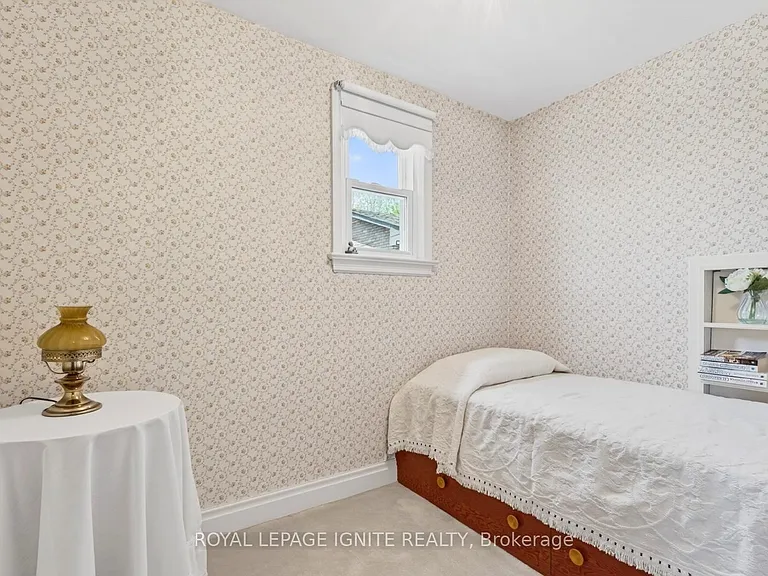820 Simcoe St N #MAIN — Photo 10