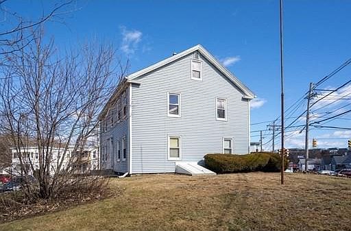 4th image of 61 Western Ave