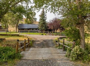 35 Breteche Creek Rd, Cody, WY 82414
