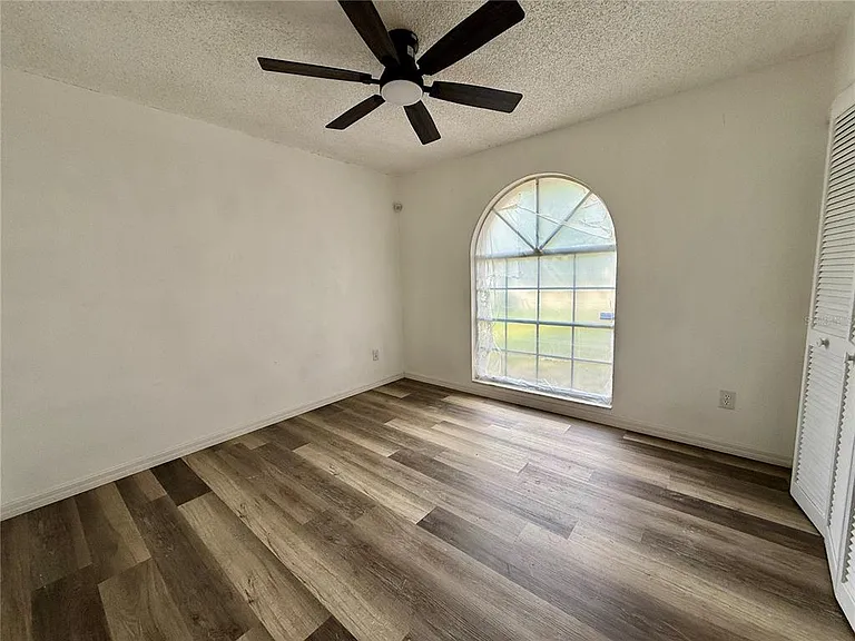 6521 Garden Spring Ct — Photo 11