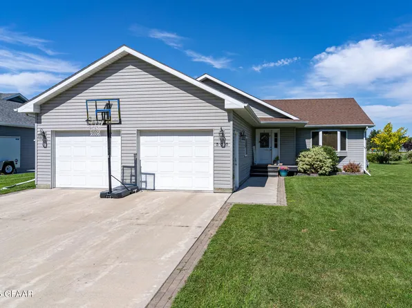 555 1st Ave NE, Crookston, MN 56716