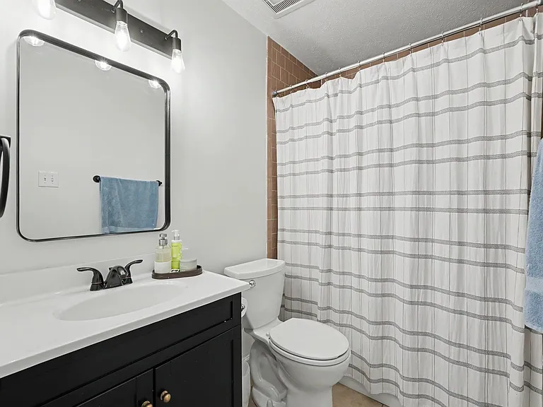 69 Wind Whisper Ct — Photo 18