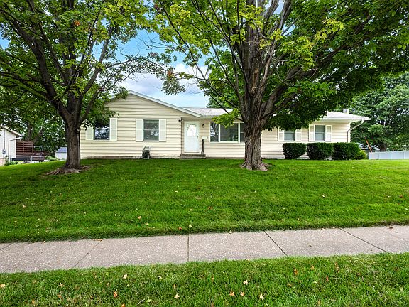 4th image of 3334 S Hampton Dr