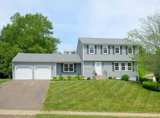 126 Carriage Dr E, Meriden, CT 06450