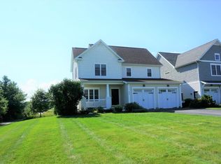 304 Crispin Dr, South Burlington, VT 05403