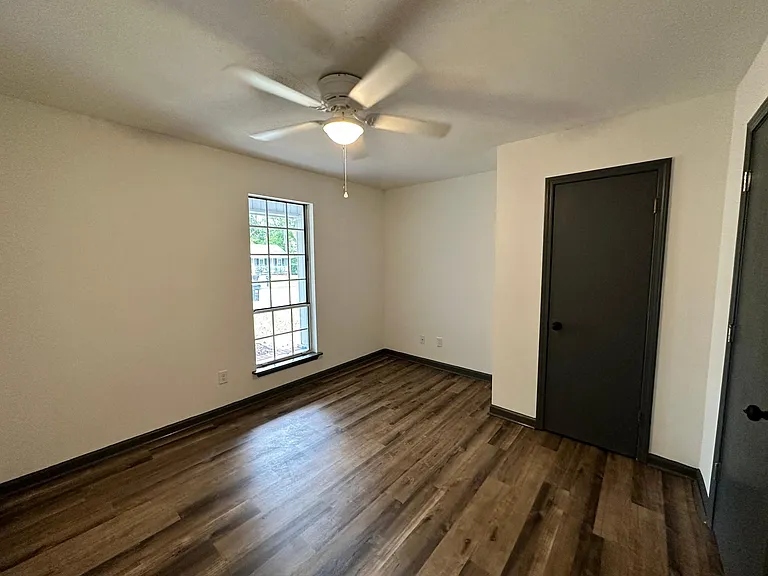 568 Fairfield Way — Photo 11