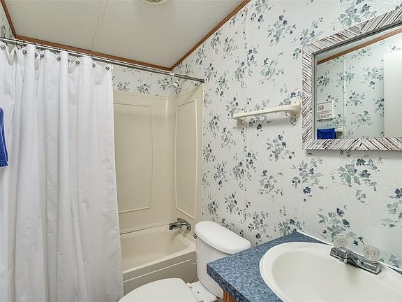 5th image of 236 Pawnee Dr