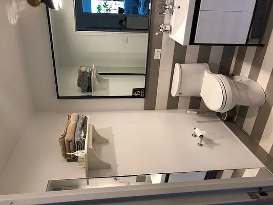 Rented by Warburg | media 33