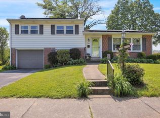 150 Elizabeth Dr, Sinking Spring, PA 19608
