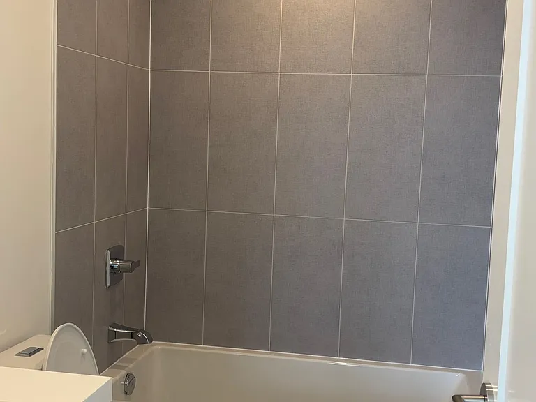 60 Central Park Dr #1502 — Photo 13