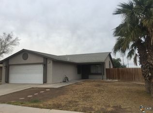 118 Smoketree Dr, El Centro, CA 92243