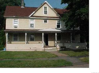 42 Ridge St, Pearl River, NY 10965