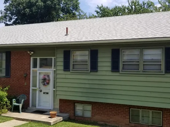 537 N Livingston St, Arlington, VA 22203