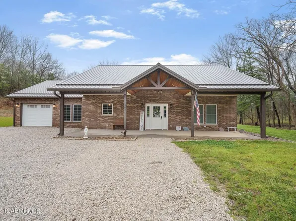 1302 N Wind Ln, Centertown, MO 65023
