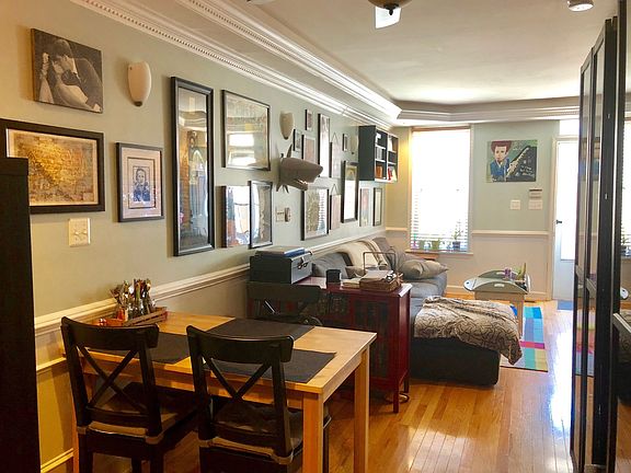 4th image of 1605 Patapsco St