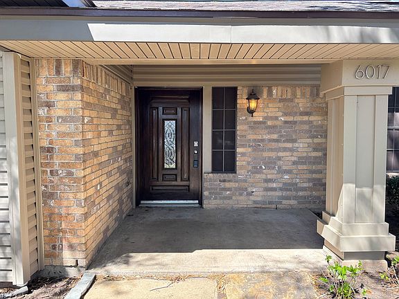 3rd image of 6017 Shady Valley Ct