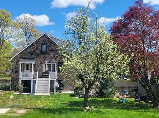 4 Sheephill Rd, Riverside, CT 06878