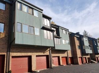 151 Indian Hollow Ct UNIT 151, Mahwah, NJ 07430