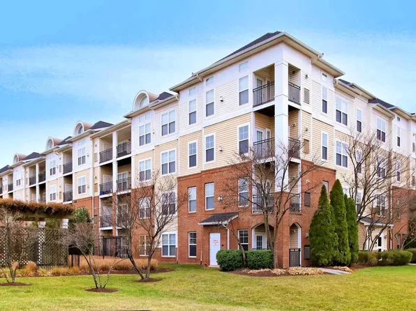 3840 Lightfoot St Unit 345, Chantilly, VA 20151