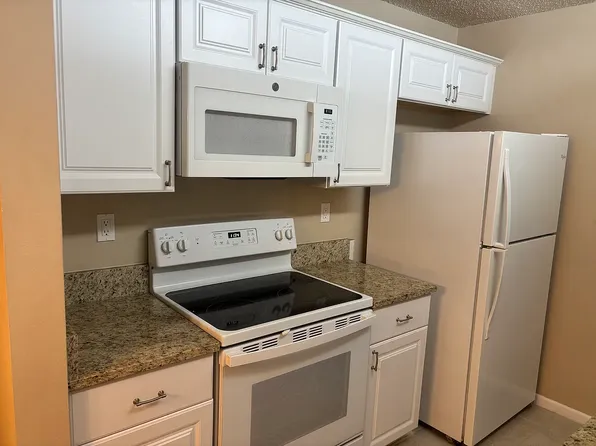 2504 SE Anchorage Cv APT C-2, Port Saint Lucie, FL 34952