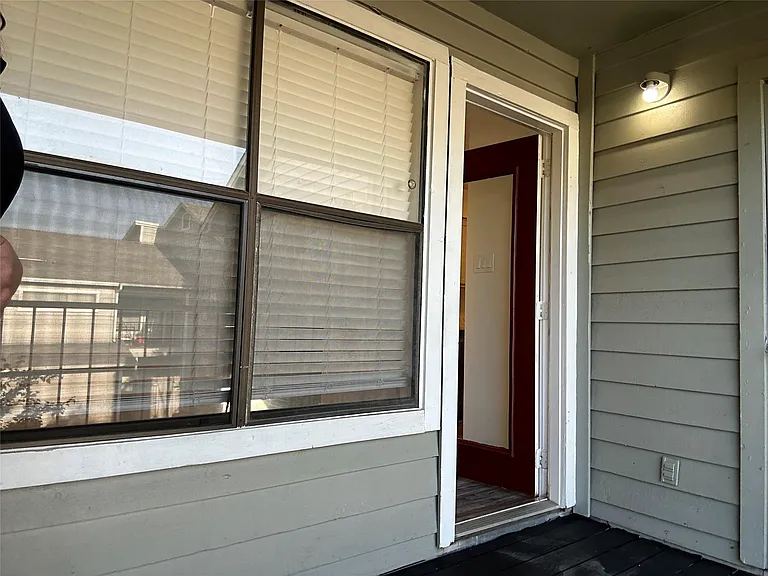8806 Schick Rd #C — Photo 13