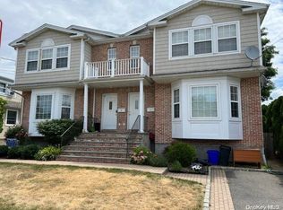 34 Firwood Rd Unit B, Pt Washington, NY 11050