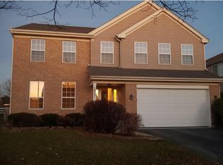 5932 Pine Hollow Rd, Carpentersville, IL 60110