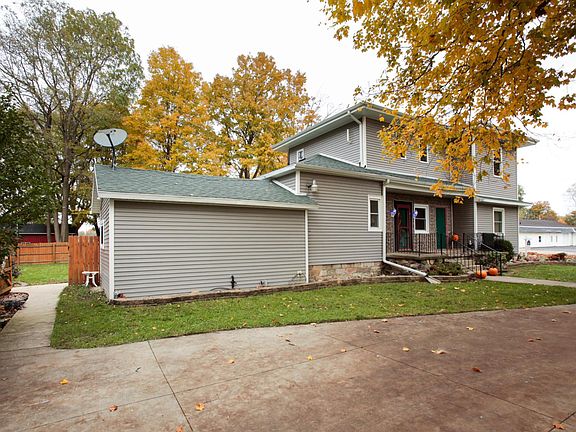 129 n main street-102