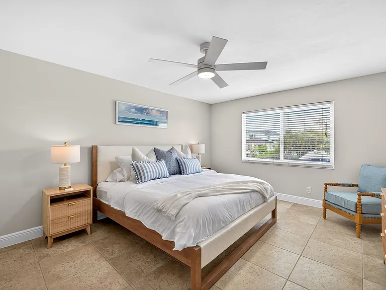 1550 Gulf Shore Blvd N #E6 — Photo 15