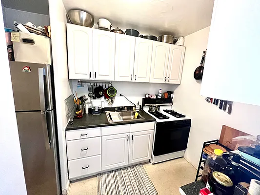 Rented by Keller Williams NYC | media 15