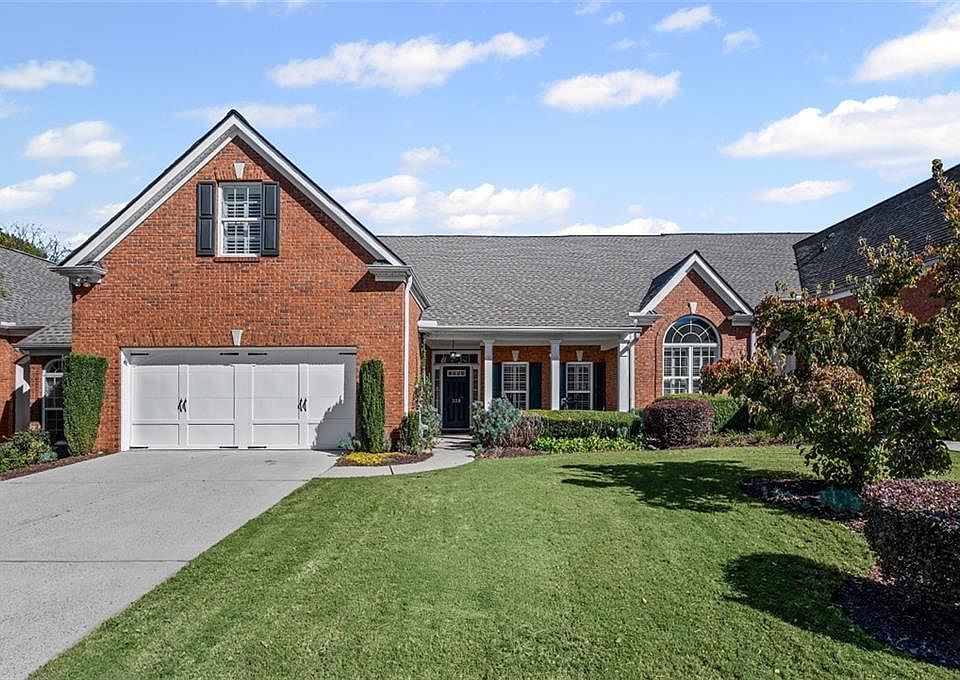 1st image of 328 Lauren Ln