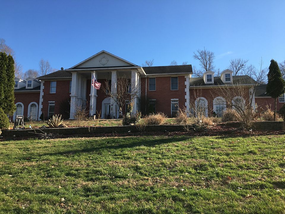 1st image of 398 Kensington Ln