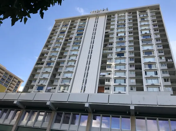 747 Amana St, Honolulu, HI