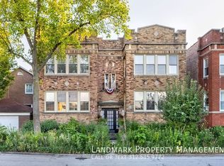 9 Garfield St #1, Oak Park, IL 60304