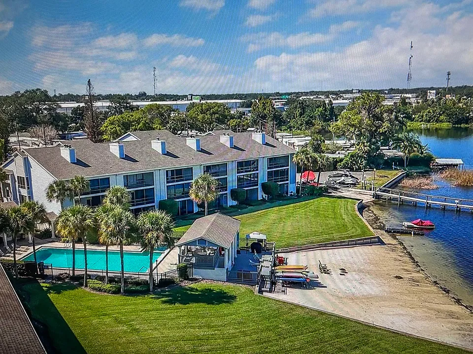 4113 Fairview Vista Point #311