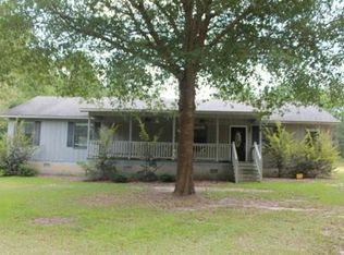 92 Kermit Carter Rd, Hazlehurst, GA 31539