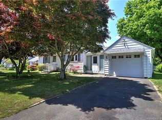 31 Marilyn Ave, Beacon Falls, CT 06403