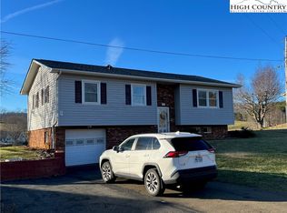 906 Greensboro Rd, Crumpler, NC 28617