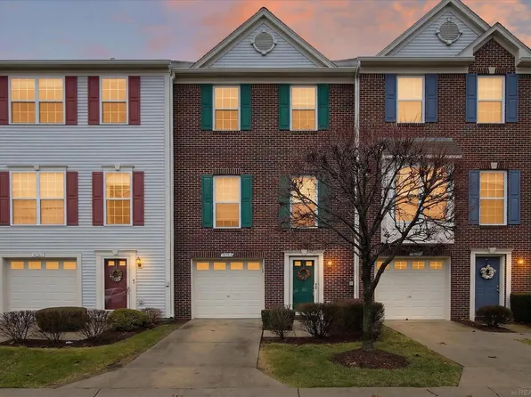 36366 Dominion Cir, Sterling Heights, MI 48310