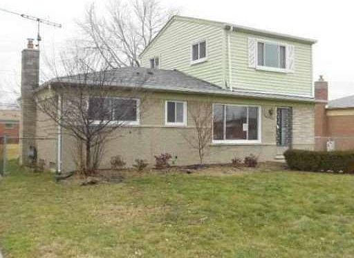 2nd image of 15635 Loreto St