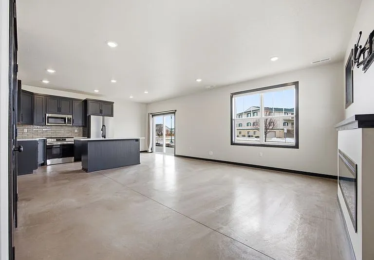 5763 24th St S #D — Photo 34