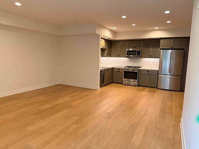 627 Deep Valley Dr #407 — Photo 5