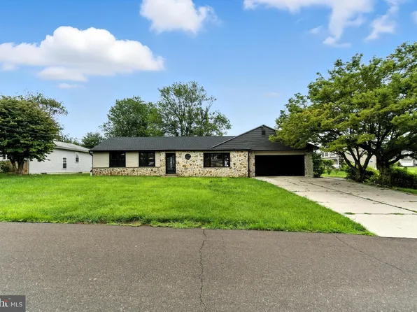 2611 Linconia Ave, Feasterville Trevose, PA 19053