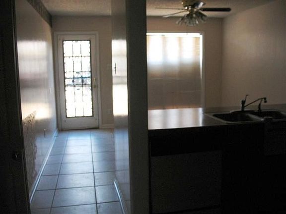 5th image of 3903 Glencoe Dr