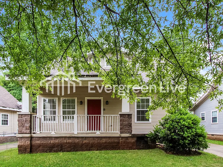 200 Lamplighter Ln — Photo 1