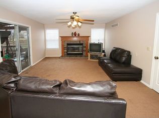 5710 Walnut Creek Blvd, Saint Charles, MO