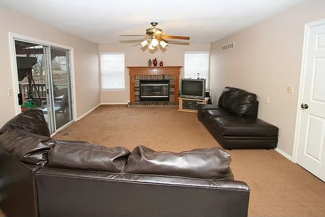 5710 Walnut Creek Blvd photo 1