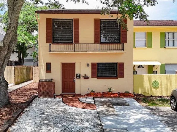 10018 Oak Hill Dr, Temple Terrace, FL 33617